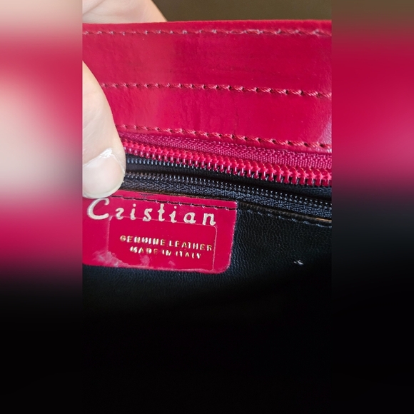 VINTAGE CRISTIAN Italian Cherry Red Genuine Leather shoulder bag. - Picture 11 of 14
